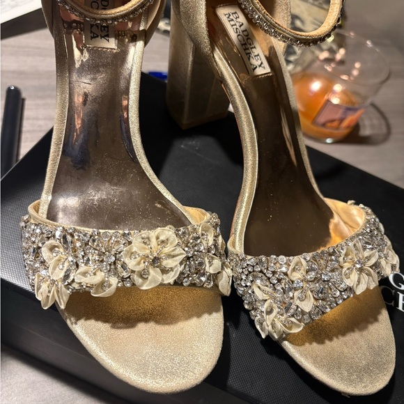 Badgley Mischka Shoes - Badgley Mischka Gold Floral Embellished Heels
